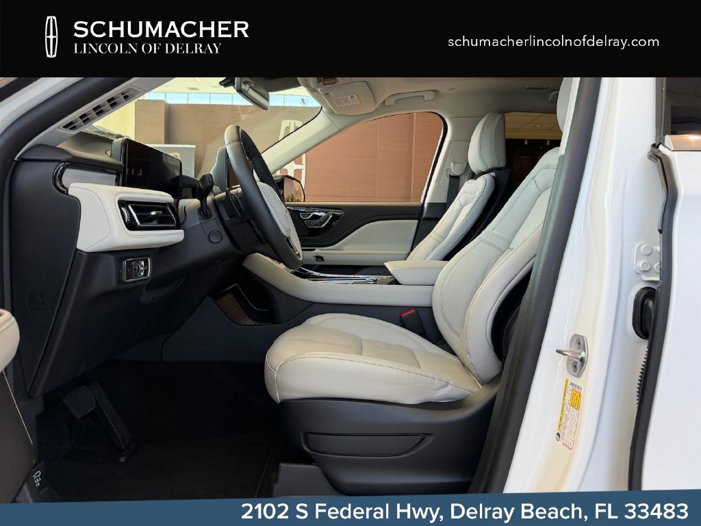 New 2026 Lincoln Aviator Reserve w/ Illumination Package RWD image 10