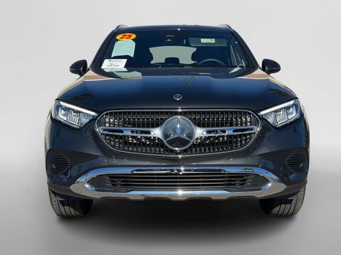 Certified 2025 Mercedes-Benz GLC 300 image 8