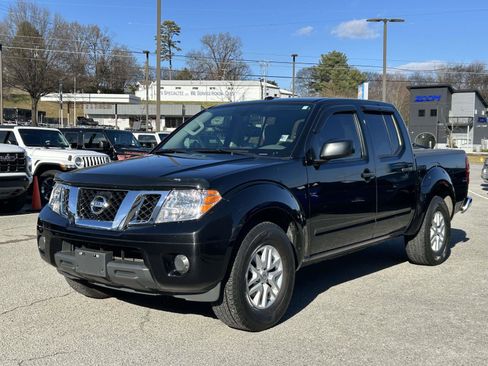 Used 2018 Nissan Frontier SV image 7
