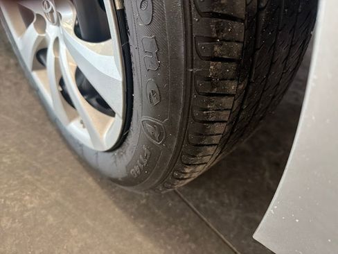 Certified 2025 Toyota Corolla LE image 28