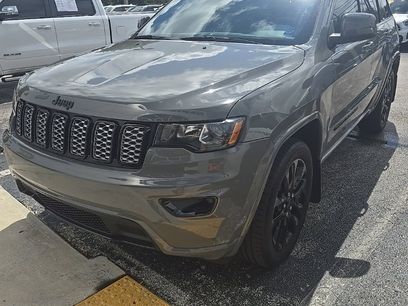 Used 2020 Jeep Grand Cherokee Altitude