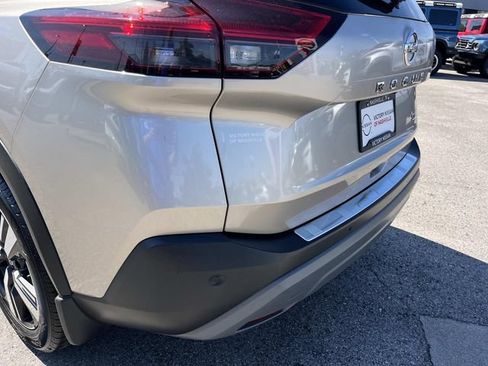 Used 2021 Nissan Rogue SL w/ Premium Package FWD image 10