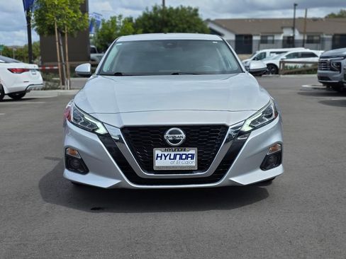 Used 2019 Nissan Altima 2.5 SL FWD image 3