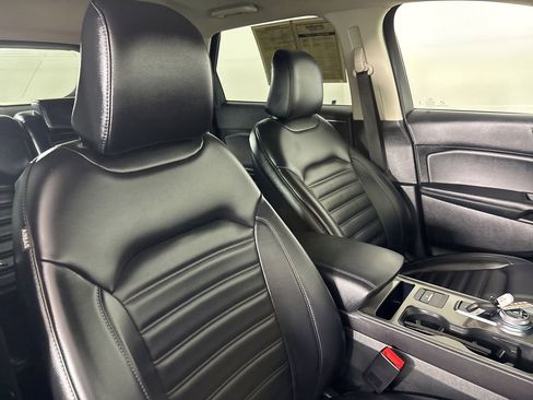 Used 2024 Ford Edge SEL image 27