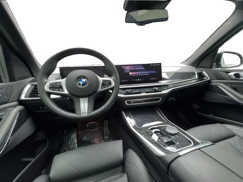 Used 2025 BMW X5 sDrive40i w/ M Sport Package RWD image 35