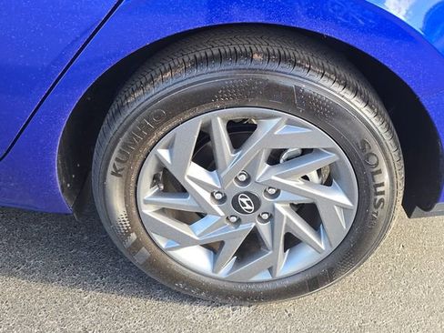Used 2024 Hyundai Elantra SEL image 15