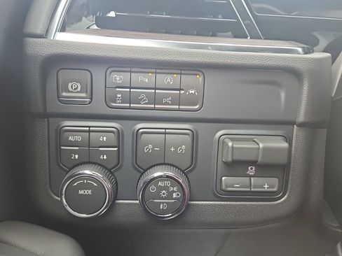 New 2026 Chevrolet Tahoe LT image 17