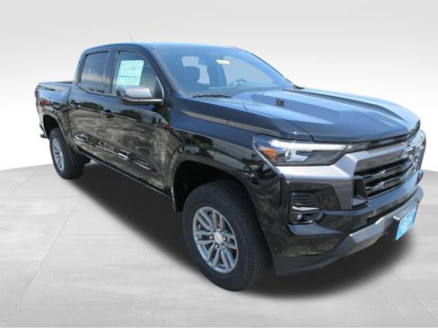 New 2026 Chevrolet Colorado LT w/ LT Convenience Package AWD/4WD image 8