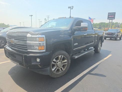 Used 2015 Chevrolet Silverado 2500 High Country w/ Duramax Plus Package AWD/4WD image 1