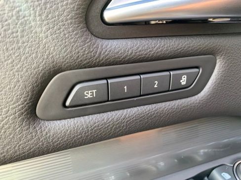 Used 2024 Cadillac XT4 Premium Luxury image 14