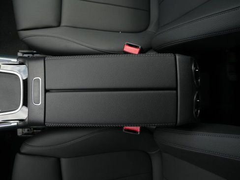 Certified 2026 Mercedes-Benz GLB 250 4MATIC image 28