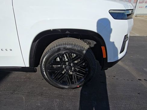 New 2026 Jeep Grand Wagoneer L Limited image 10