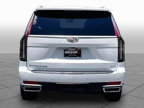 Used 2021 Cadillac Escalade Premium Luxury RWD image 5