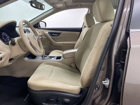 Used 2015 Nissan Altima 2.5 SV w/ Convenience Package image 15