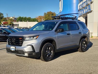 Used 2025 Honda Pilot TrailSport