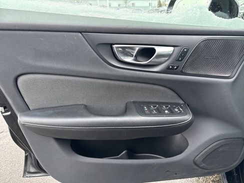 Used 2024 Volvo S60 B5 Plus image 15
