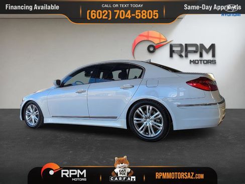 Used 2012 Hyundai Genesis 5.0 image 25