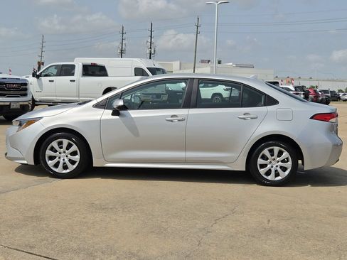 Used 2024 Toyota Corolla LE FWD image 6