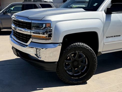 Used 2017 Chevrolet Silverado 1500 LT w/ All Star Edition image 11