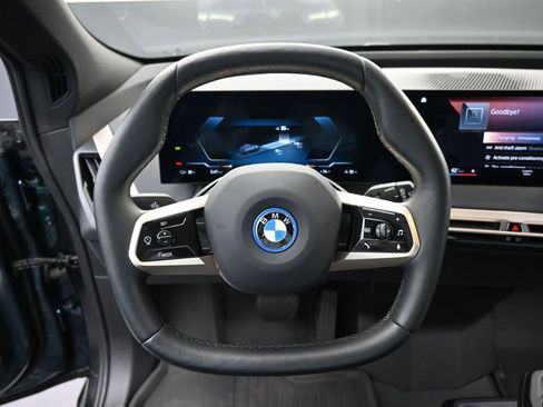 Used 2023 BMW iX xDrive50 w/ Ultimate Package 2 AWD/4WD image 12