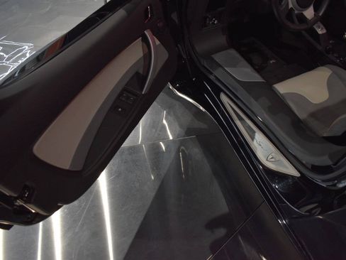 Used 2011 Tesla Roadster Sport RWD image 36
