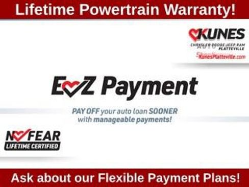 Used 2023 GMC Yukon XL Denali image 12