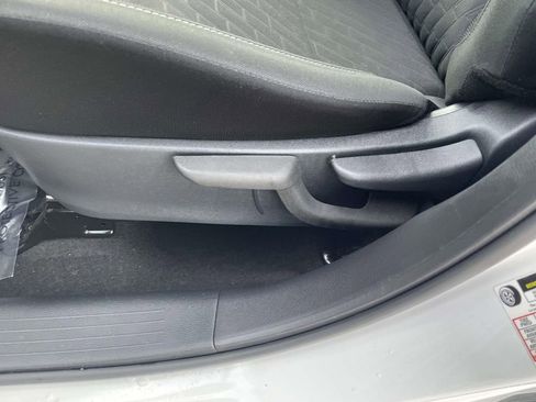 Used 2024 Nissan Kicks SV image 29