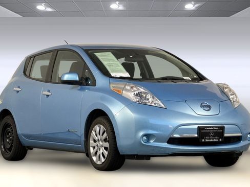 Used 2015 Nissan Leaf S w/ Charge Package image 6