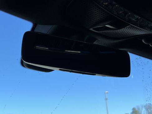 Used 2021 Mercedes-Benz GLC 300 4MATIC image 27