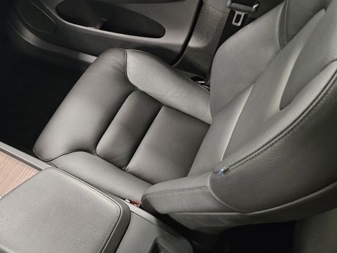 Used 2022 Volvo XC60 T8 Inscription Expression w/ Protection Package image 16