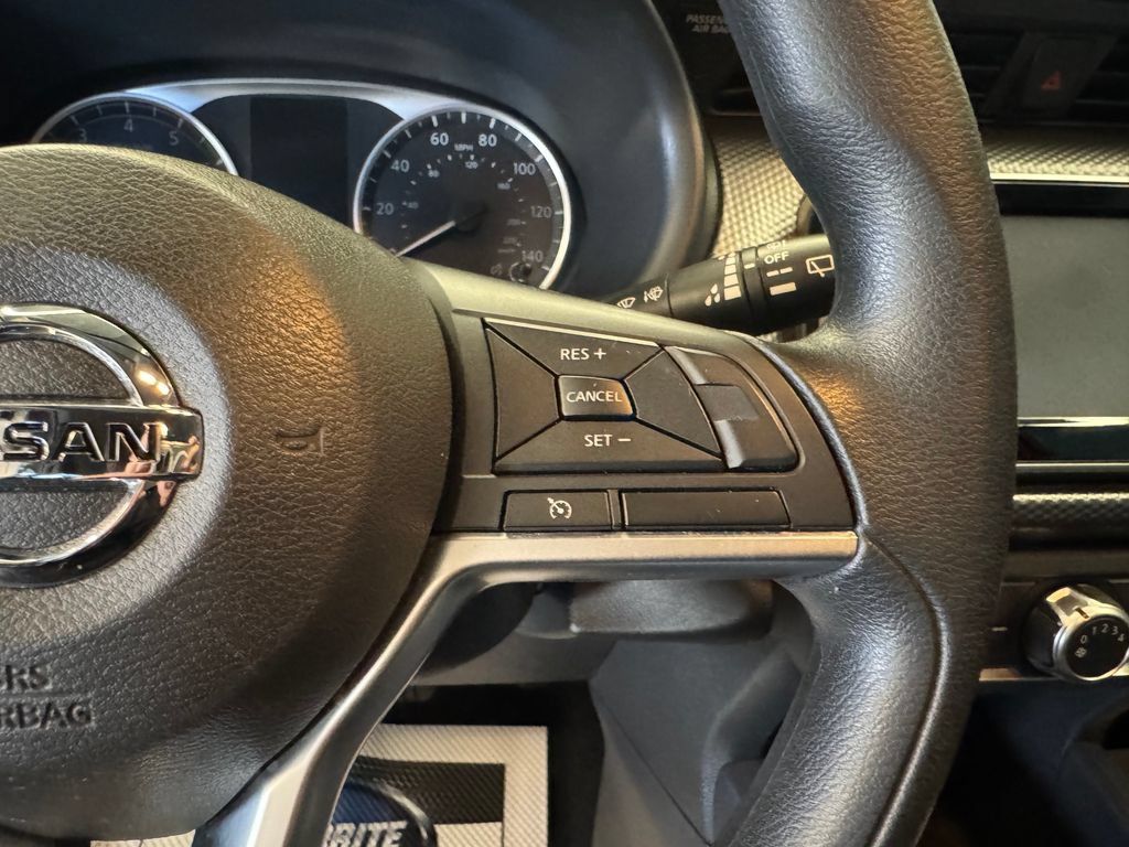 Used 2020 Nissan Kicks S FWD image 12