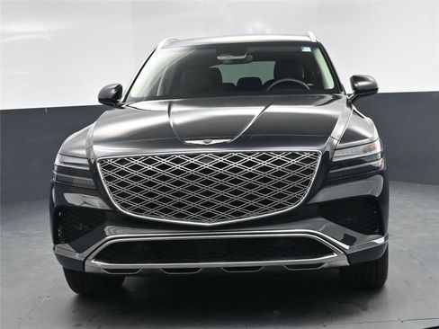 Used 2025 Genesis GV80 2.5T Select image 13