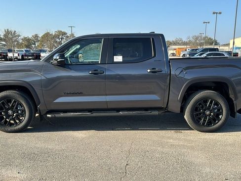 New 2026 Toyota Tundra Limited image 4