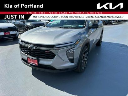 Used 2025 Chevrolet Trax RS w/ Driver Confidence Package