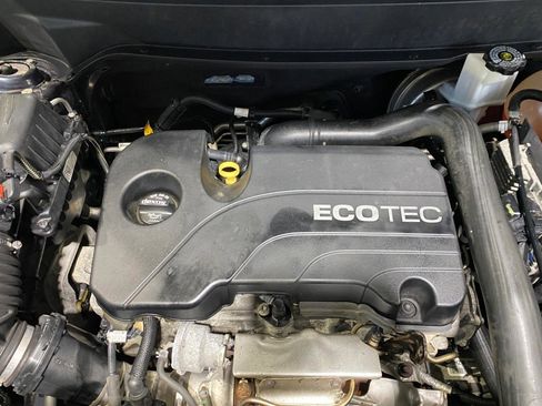 Used 2018 Chevrolet Equinox LT image 20