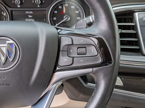 Used 2023 Buick Enclave Essence FWD image 20