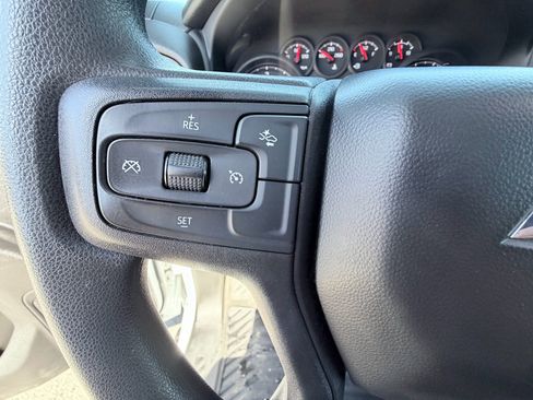 Used 2025 Chevrolet Silverado 2500 Custom w/ Custom Value Package image 14