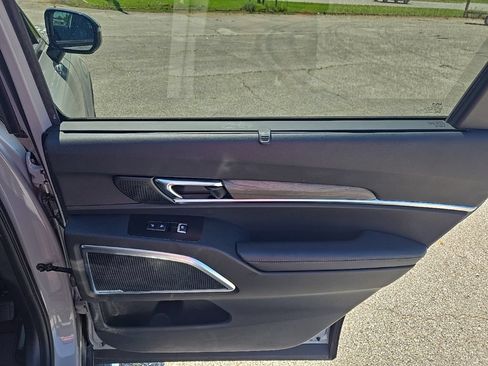 Used 2022 Kia Telluride SX w/ SX Prestige Package AWD/4WD image 22