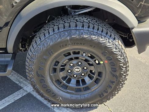 New 2026 Ford Bronco Outer Banks w/ Sasquatch Package image 14