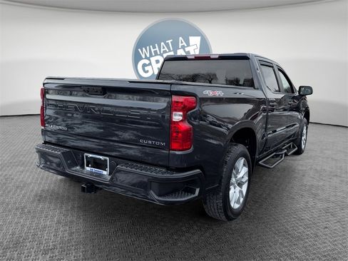 Certified 2022 Chevrolet Silverado 1500 Custom image 3