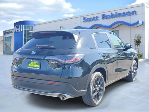 Certified 2024 Honda HR-V Sport image 4