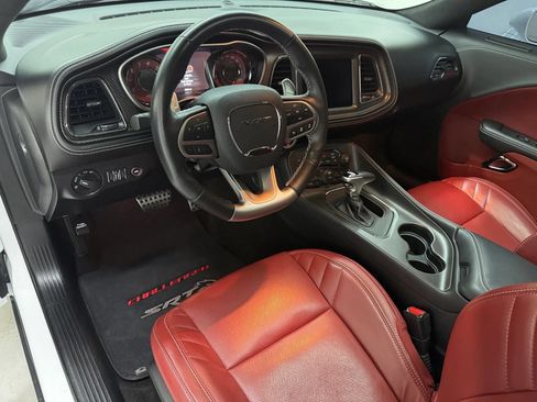 Used 2023 Dodge Challenger SRT Hellcat RWD image 2