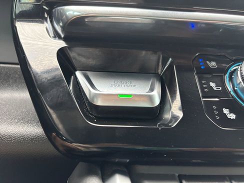 Used 2024 GMC Sierra 2500 Denali w/ Denali Reserve Package image 36