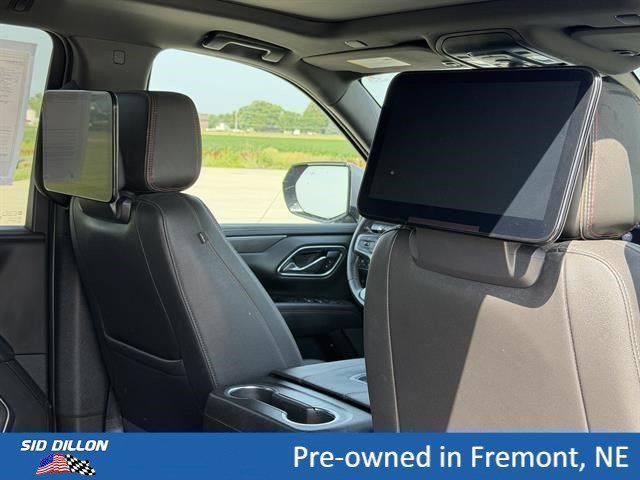 Certified 2021 Chevrolet Suburban RST w/ Luxury Package AWD/4WD image 21