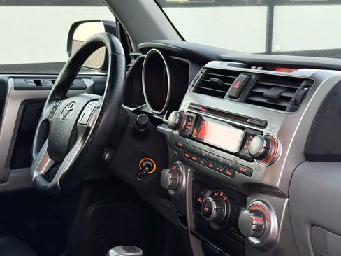 Used 2010 Toyota 4Runner SR5 image 30