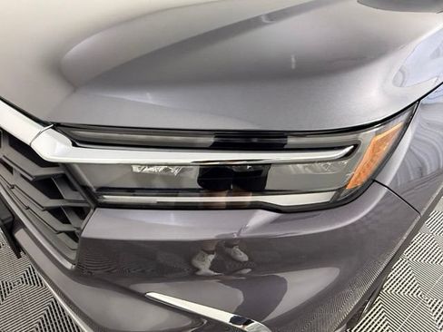 Used 2025 Honda Pilot EX-L image 11