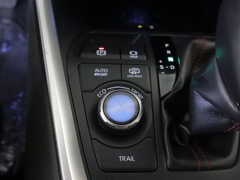 Used 2023 Toyota RAV4 XSE w/ Weather Package AWD/4WD image 18