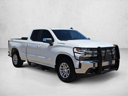 Used 2020 Chevrolet Silverado 1500 LT w/ Trailering Package AWD/4WD image 16