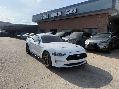Used 2021 Ford Mustang GT Premium RWD image 2