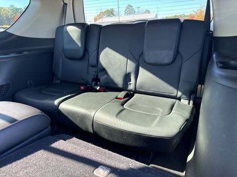 Used 2018 INFINITI QX80 2WD w/ Driver Assistance Package image 12